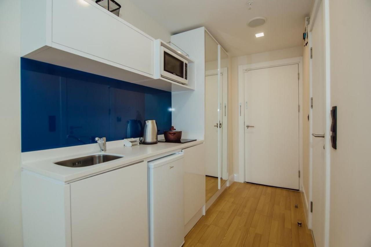 Royal Sea Breeze Apartments Batumi Bagian luar foto